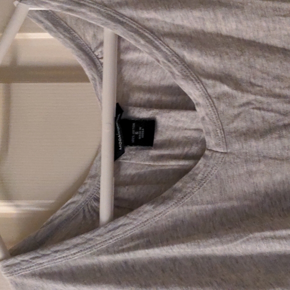 ❤️ Moda International Gray Tee Small - Picture 3 of 7